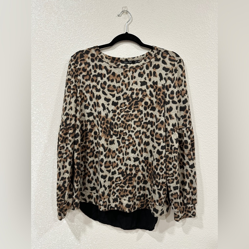Doe & Rae Leopard Print Sweatshirt size medium